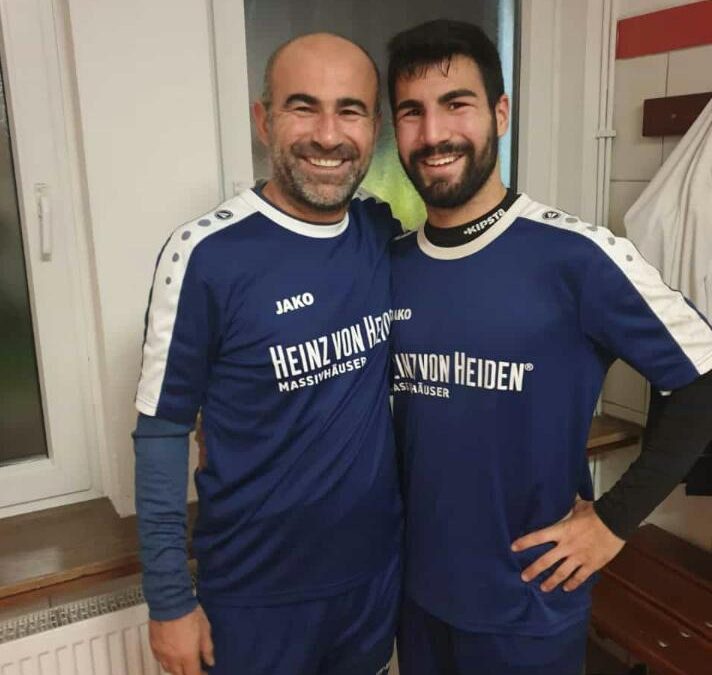 Vater und Sohn gemeinsam zu drei Punkten!