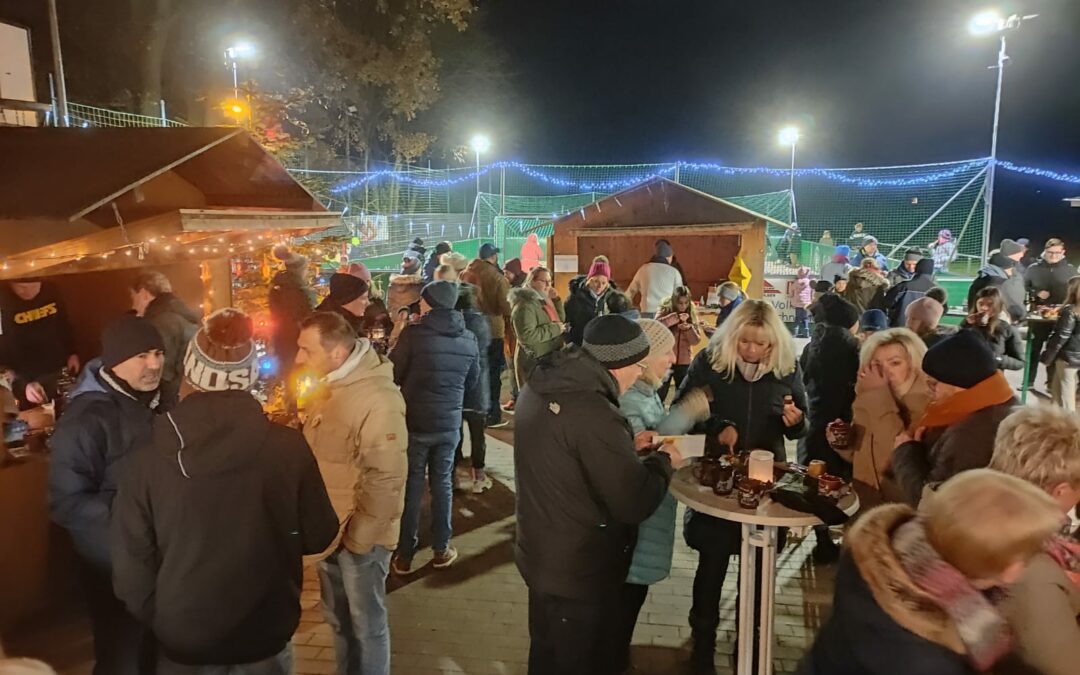 Weihnachtsmarkt des SVS zog viele Besucher an